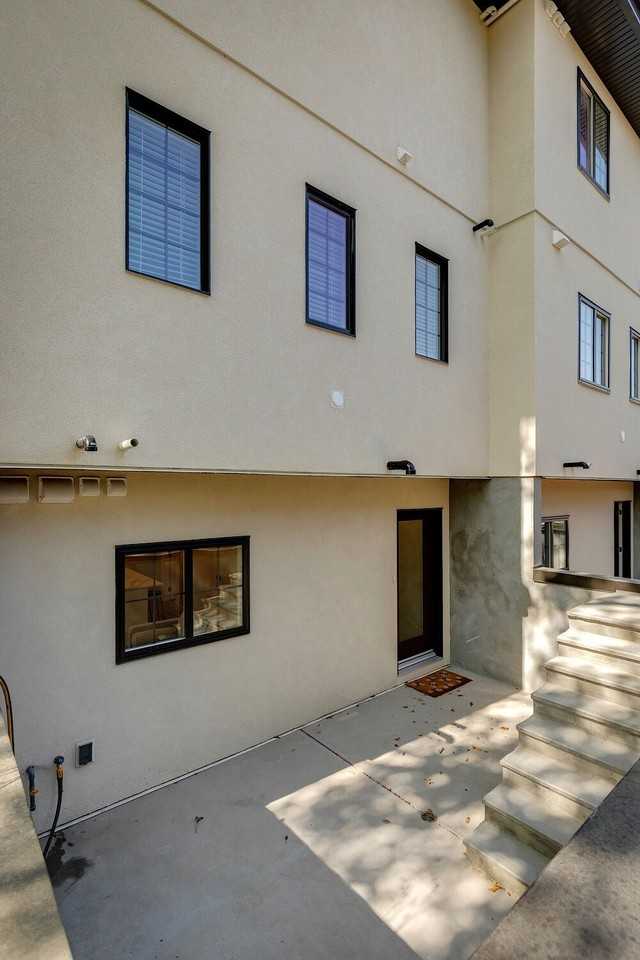6001 - 9 - 6240 18a Street Southeast - Photo 5 of 15