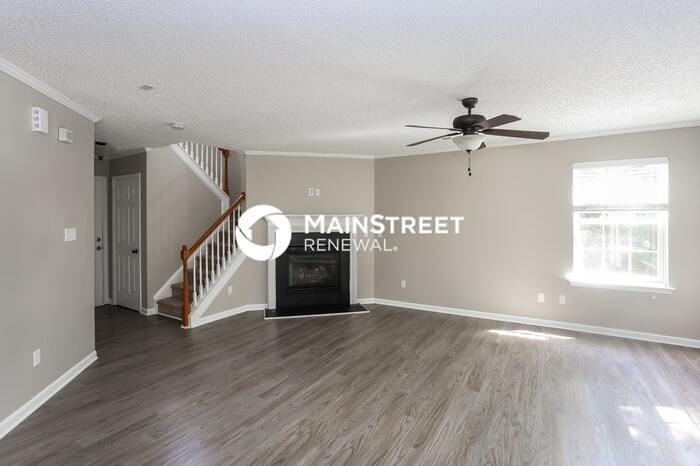 1325 Crestfield Dr - Photo 6 of 18