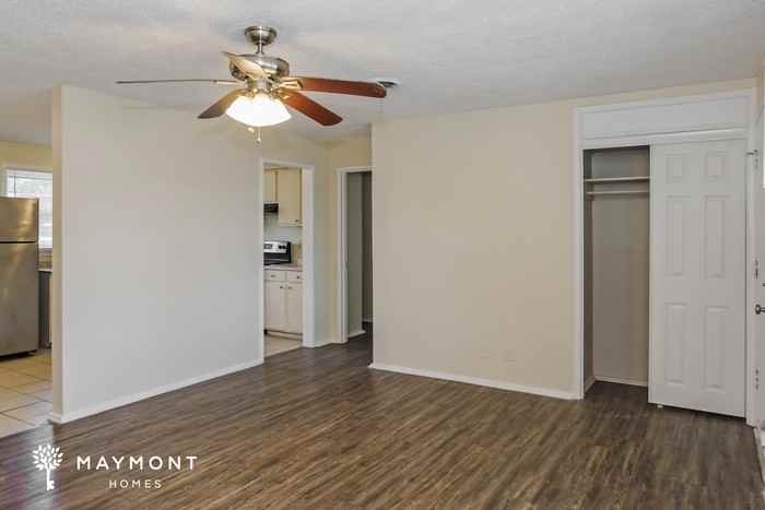 103 Grant Dr - Photo 4 of 12