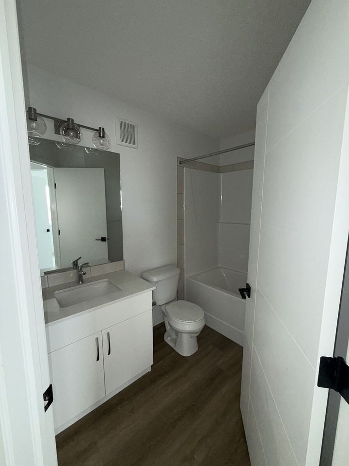 1230 -1230 Aster Blvd Nw - Photo 7 of 18