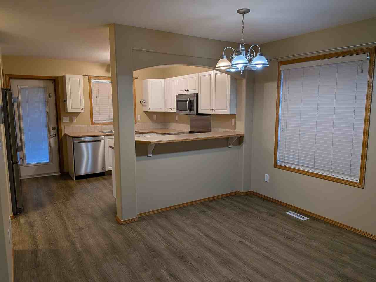 259 Kendrew Dr - Photo 2 of 22