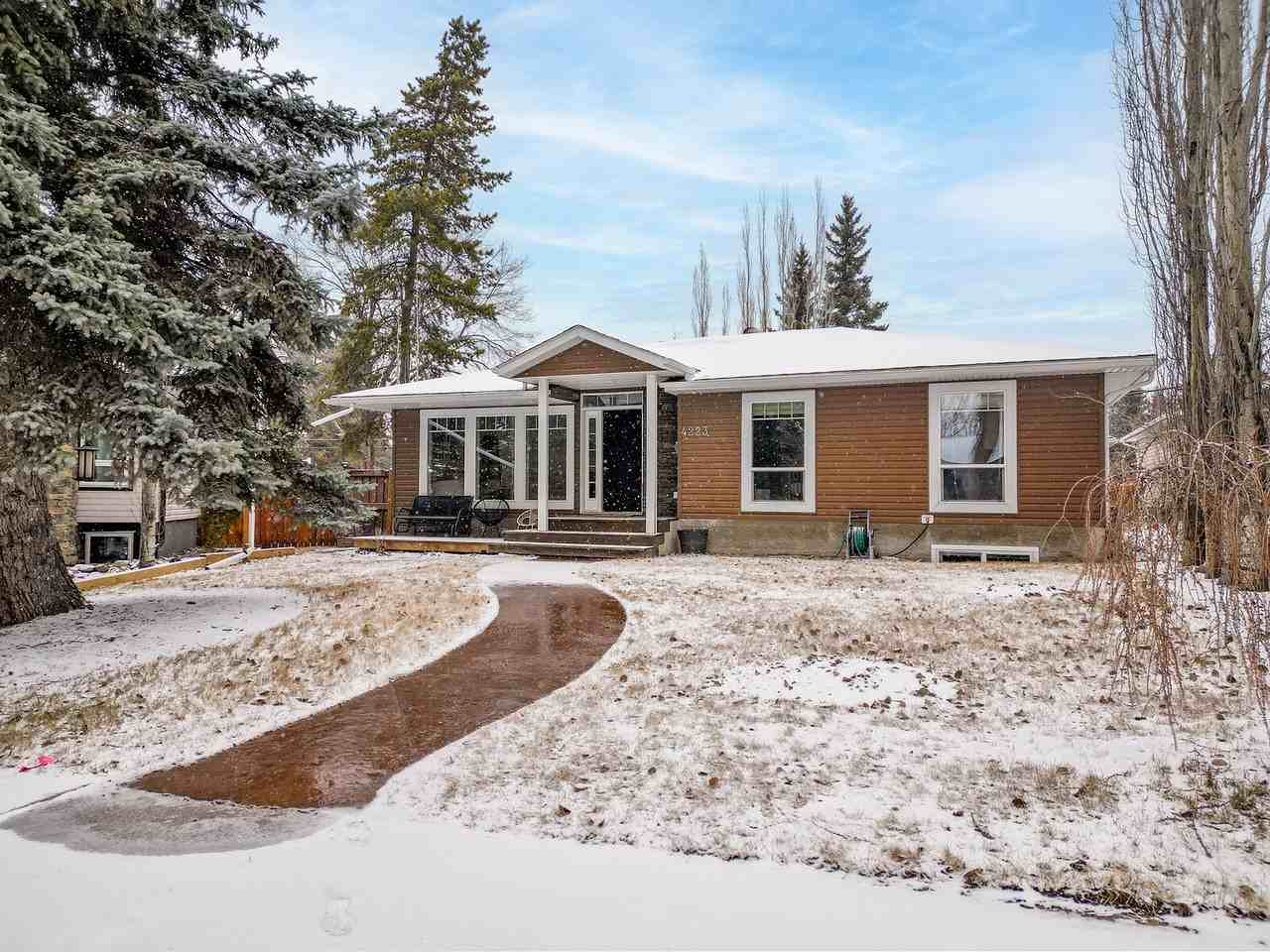 4223 120 St Nw - Photo 3 of 34