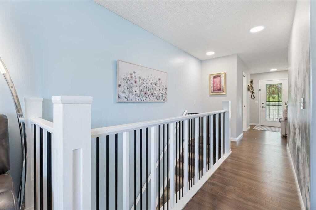 120 Mt Aberdeen Manor Se - Photo 3 of 20