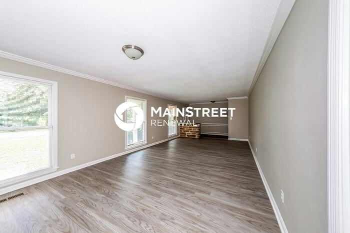 2144 Etowah St - Photo 3 of 17