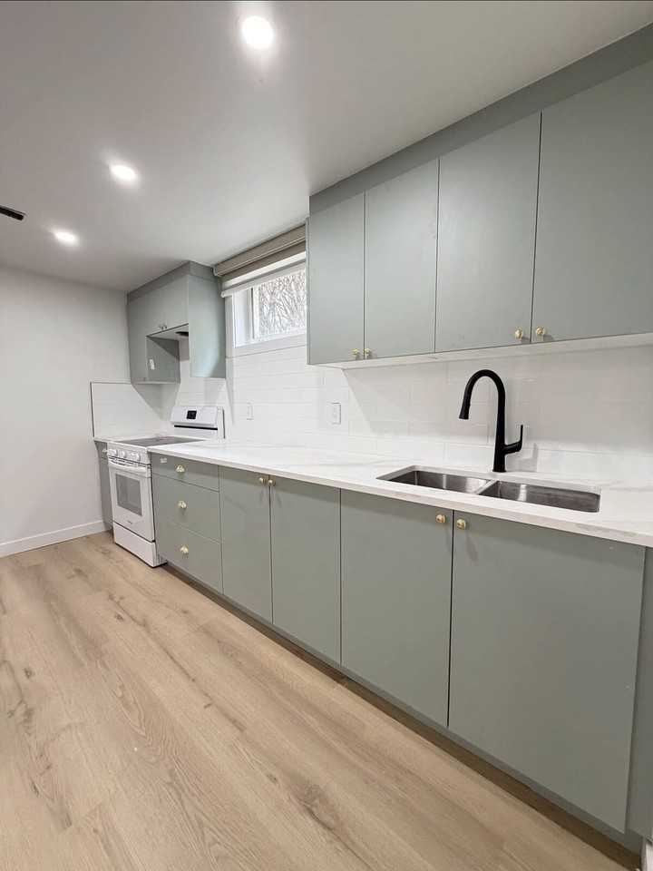 15124 95 St Nw - Photo 2 of 7