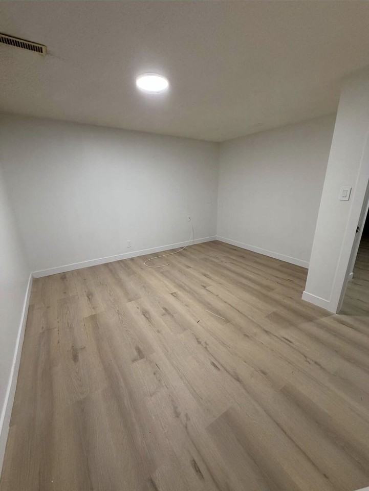 15124 95 St Nw - Photo 4 of 7