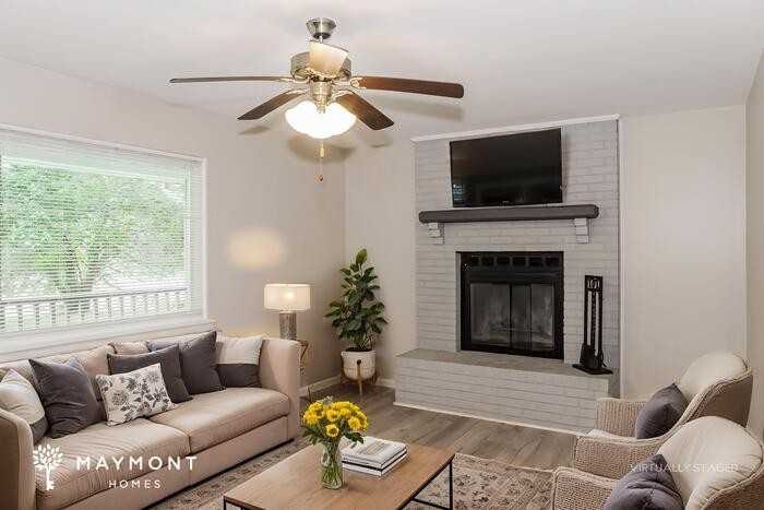 150 Dexter Cir - Photo 7 of 17