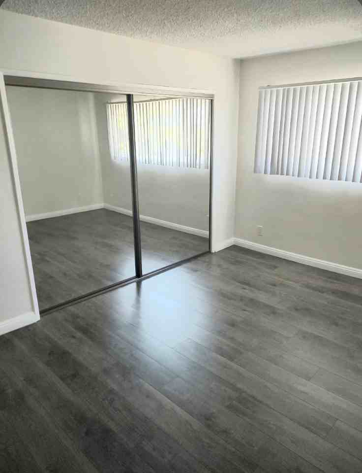 1427 North Poinsettia Place - Photo 2 of 15
