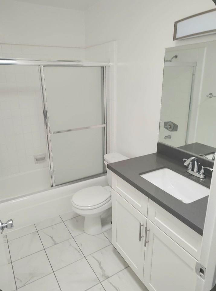 1427 North Poinsettia Place - Photo 6 of 15