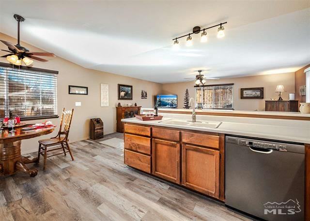 2484 Carriage Crest Dr #NA - Photo 5 of 16