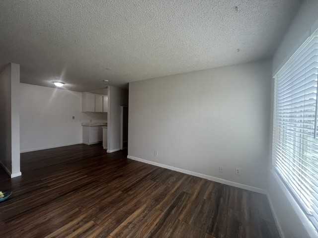2912 N Tracy Blvd #22 - Photo 2 of 8