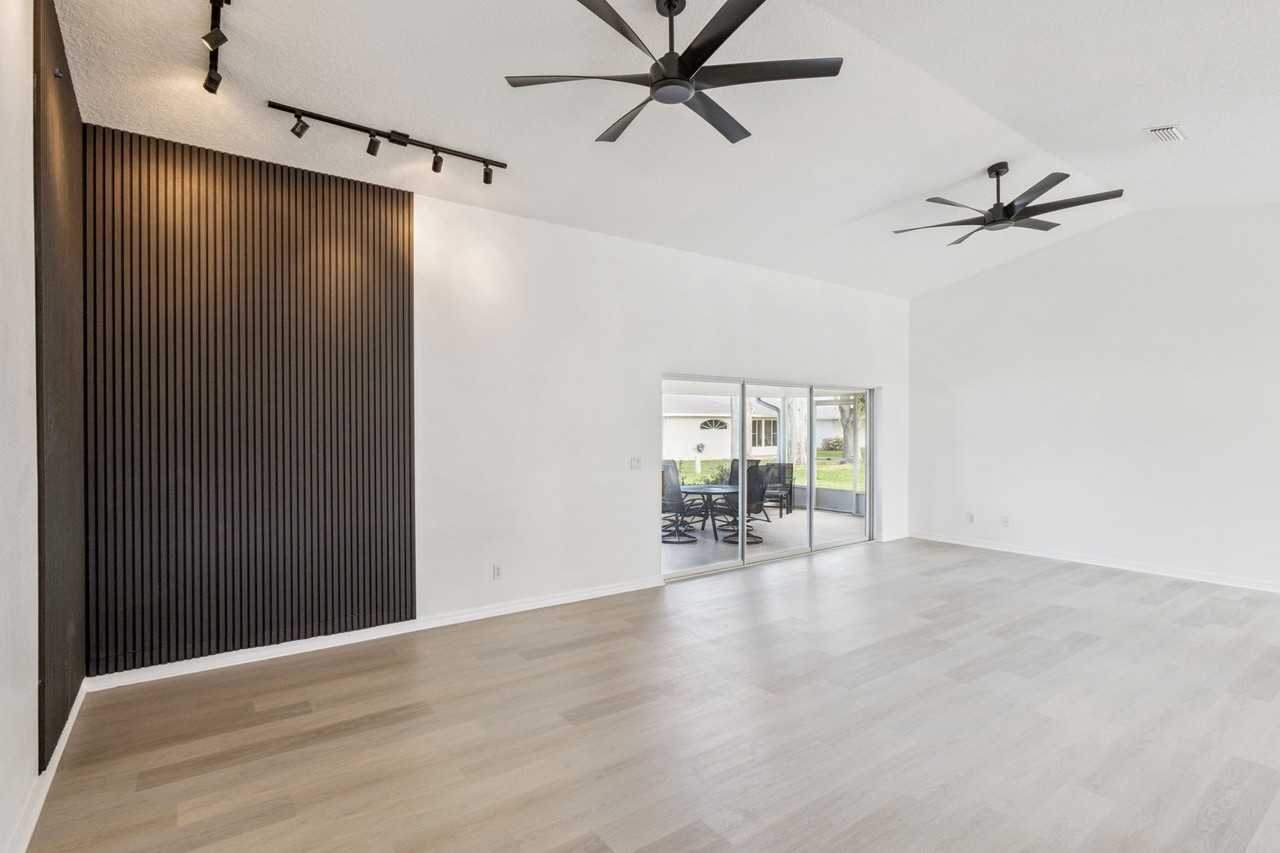 5729 King James Ave #NA - Photo 4 of 11