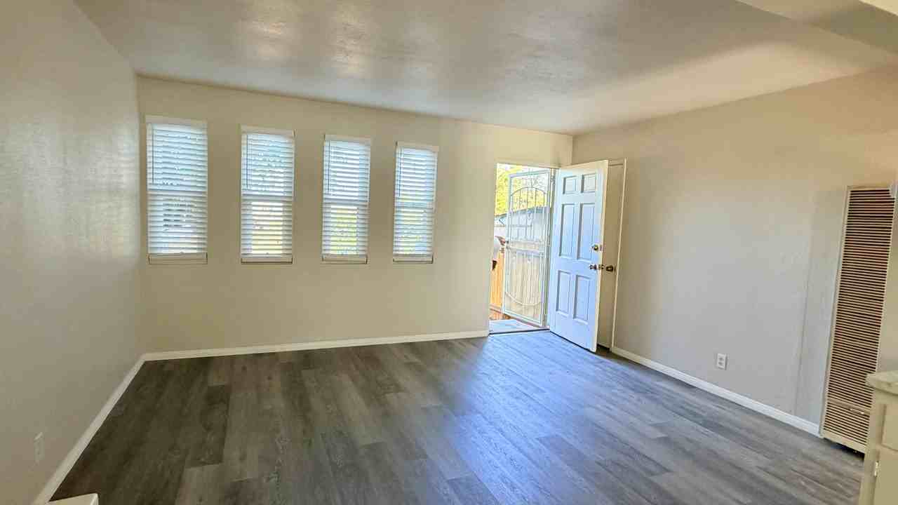 6534 Kelly St #6534 - Photo 4 of 20