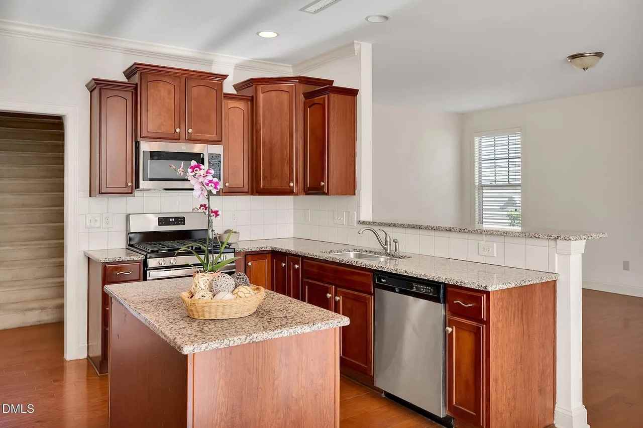 1133 Rosepine Dr #NA - Photo 6 of 18