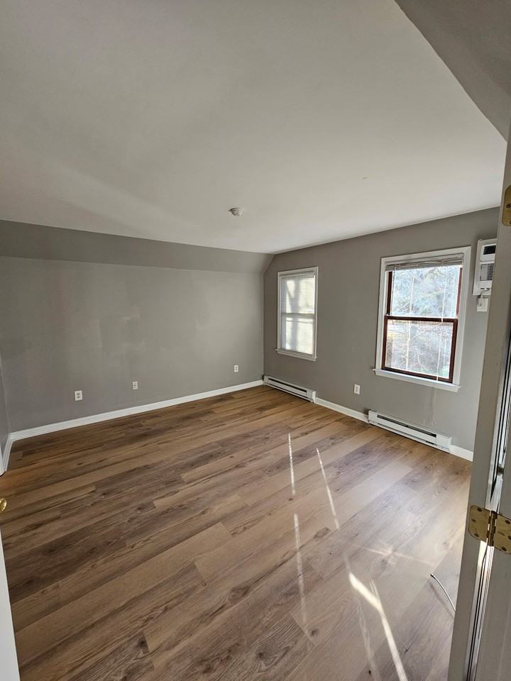 55 Mill Plain Rd #30-5 - Photo 5 of 6