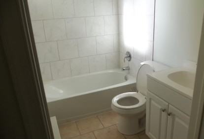 940 Franklin St #1 - Photo 4 of 4