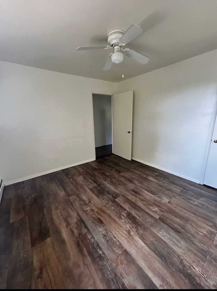 2992 Woodrow Ave #8 - Photo 4 of 6