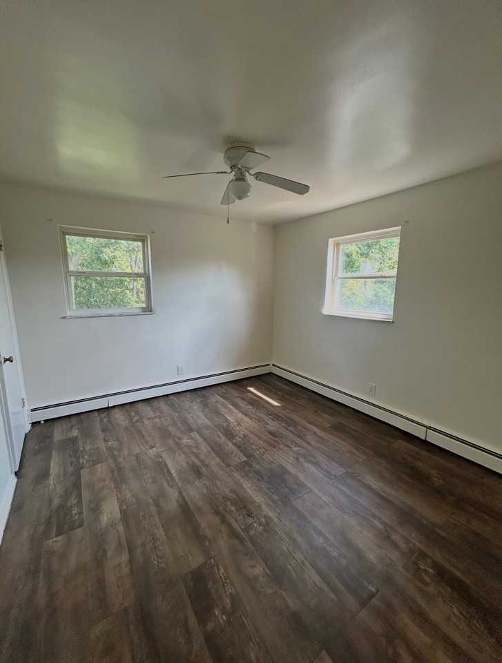 2992 Woodrow Ave #8 - Photo 5 of 6