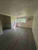 featured image of 2986 Woodrow Ave #7