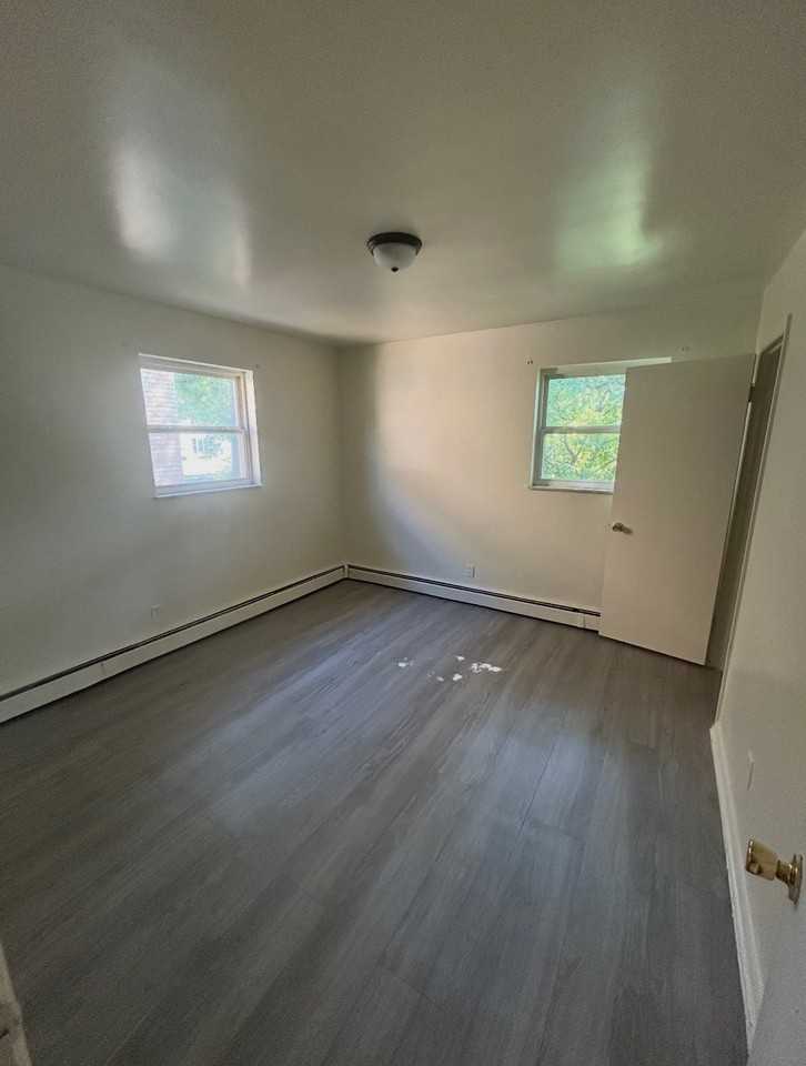 2986 Woodrow Ave #7 - Photo 6 of 7