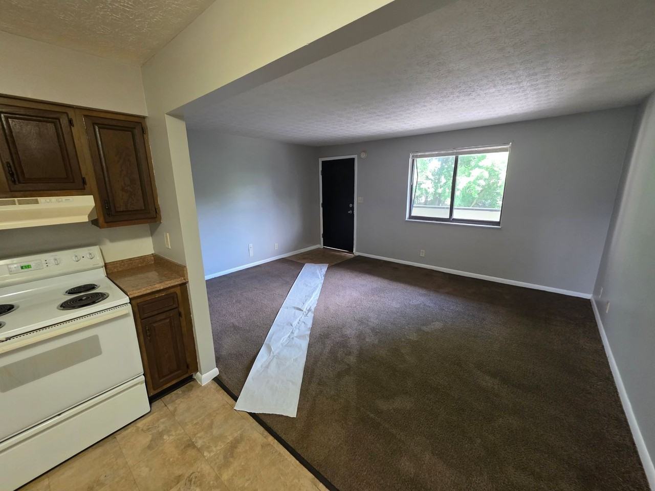 591 E Buchtel Ave #T - Photo 2 of 8