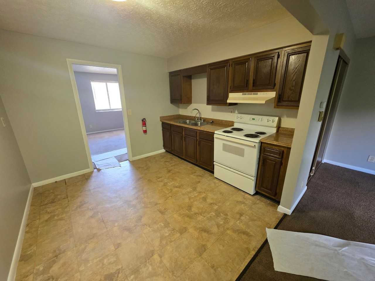 591 E Buchtel Ave #T - Photo 5 of 8