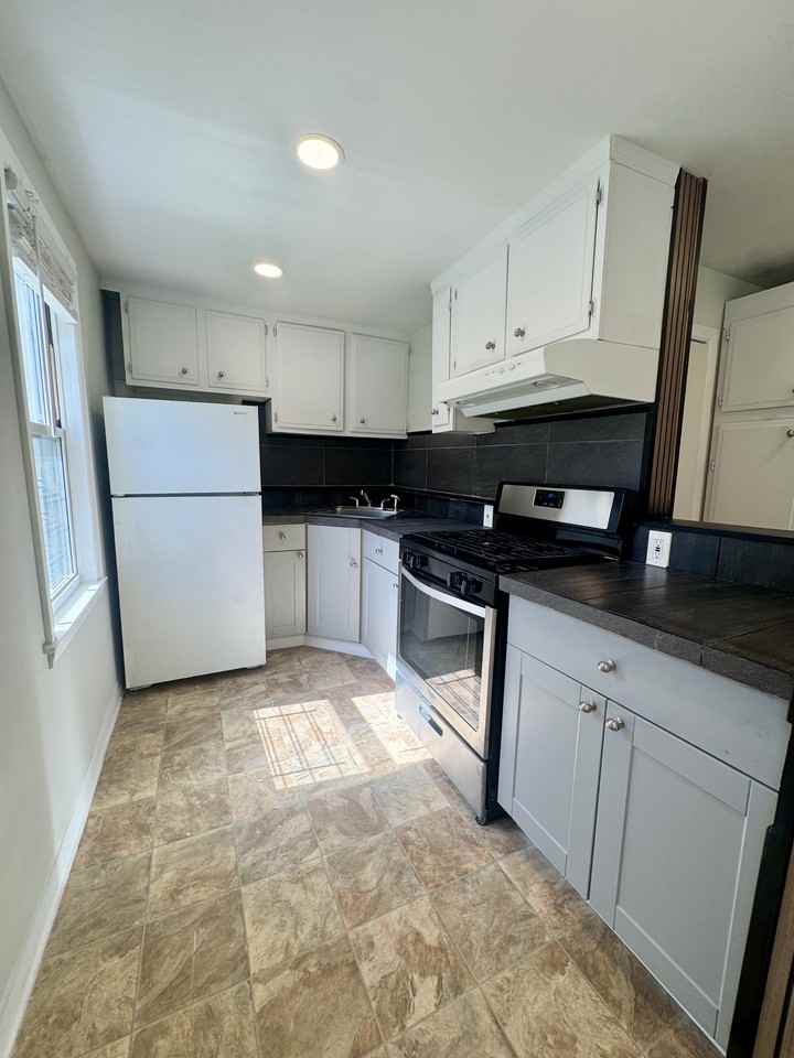 249 N Macquesten Pkwy #2 - Photo 2 of 13