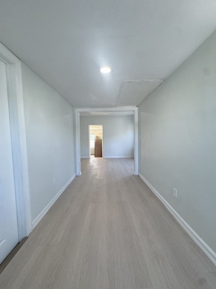 249 N Macquesten Pkwy #2 - Photo 7 of 13