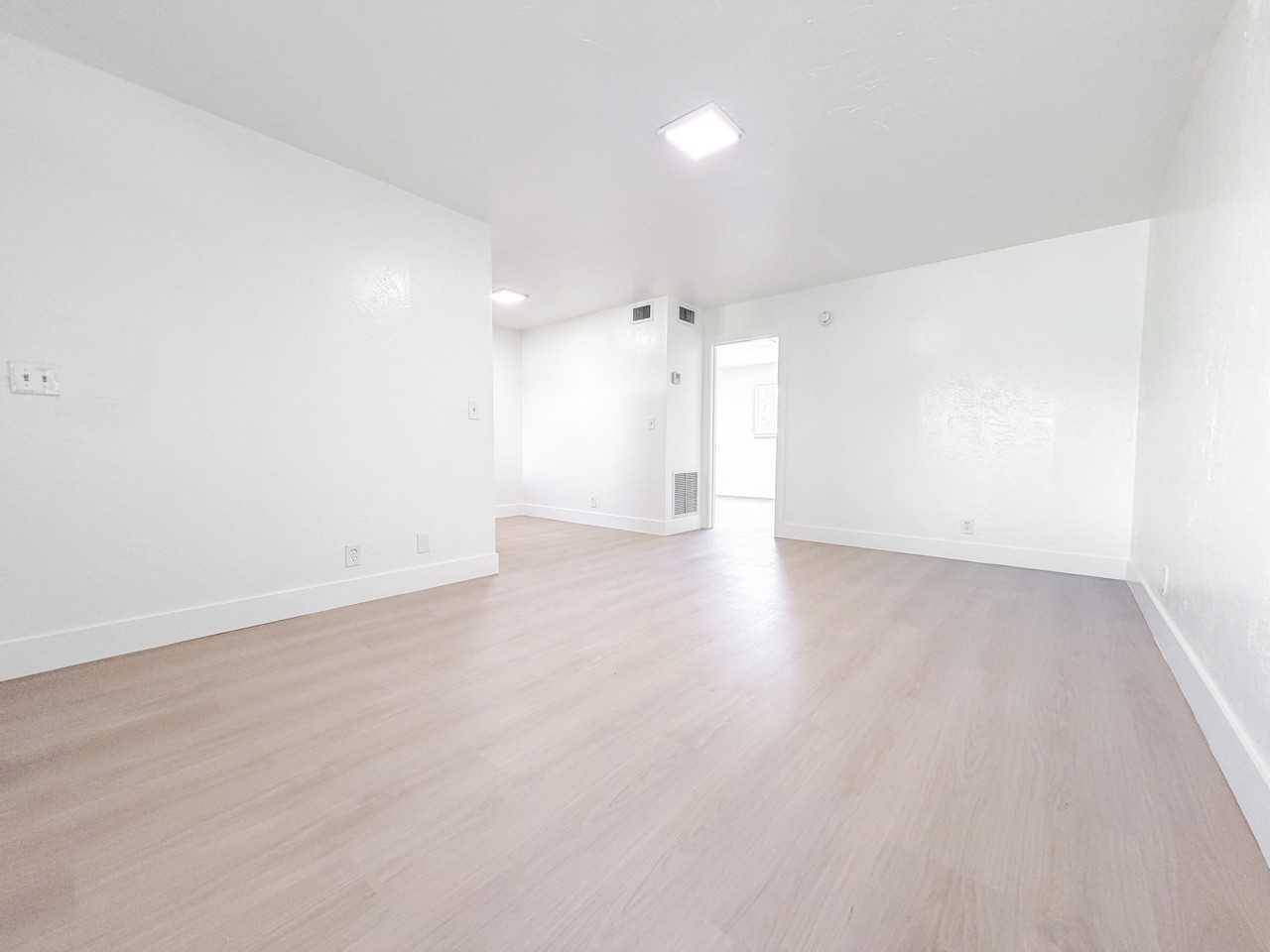 1100 S Broadway #109 - Photo 2 of 12