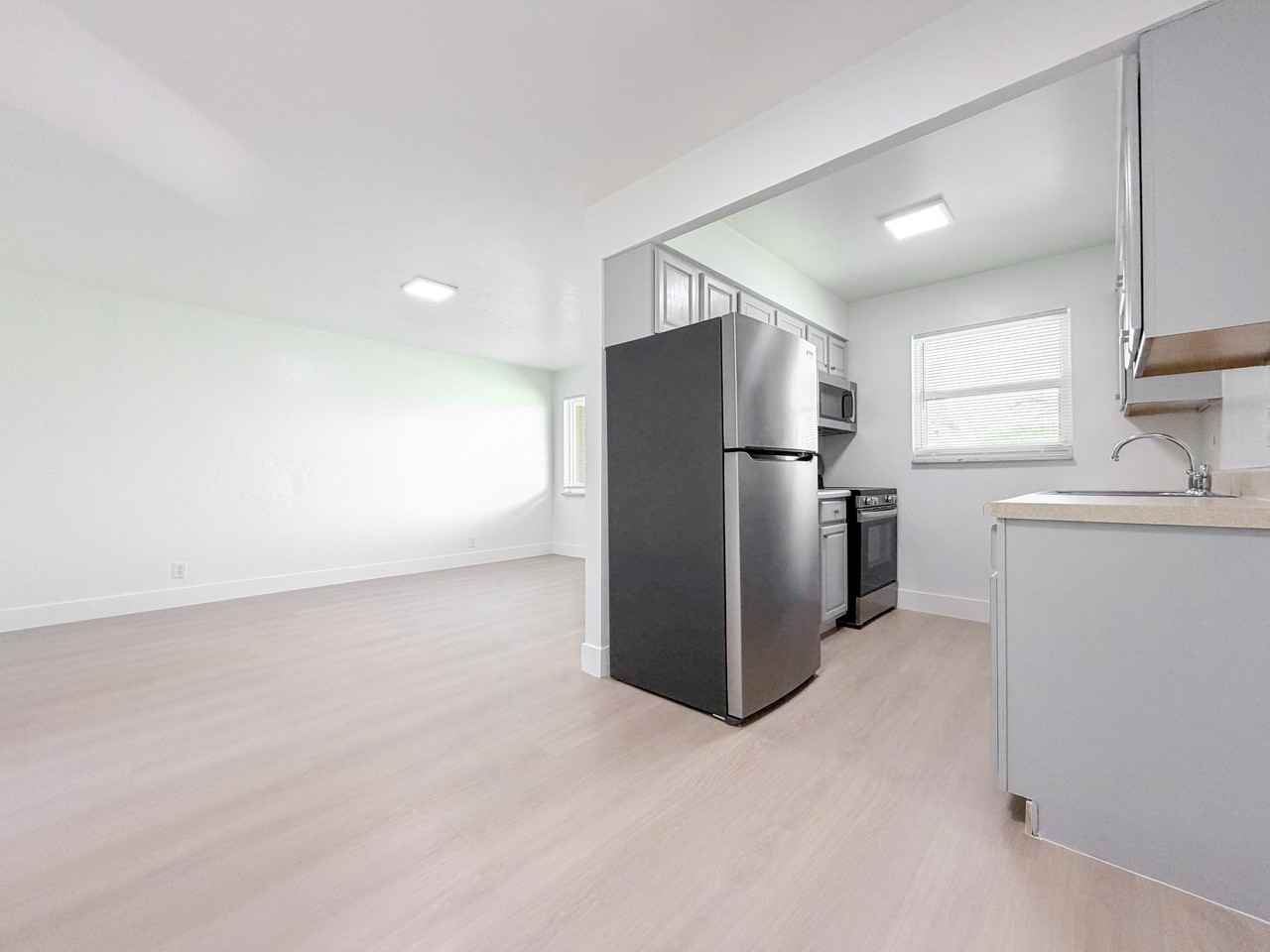 1100 S Broadway #109 - Photo 6 of 12