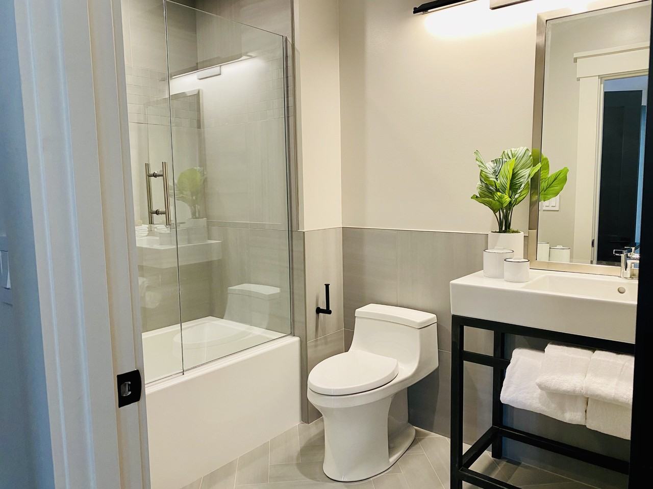 54 Round Hill Rd #21 - Photo 4 of 16