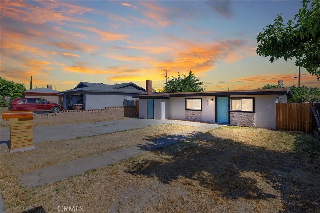 304 E Santa Clara St #NA - Photo 3 of 23