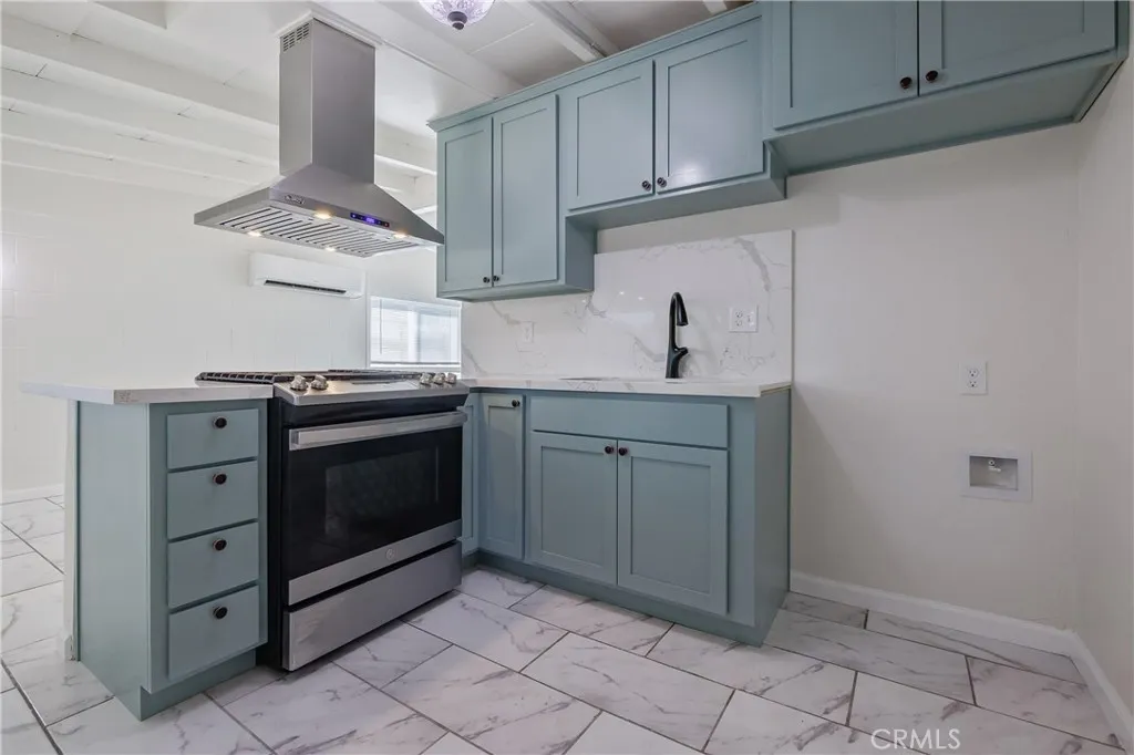 304 E Santa Clara St #NA - Photo 5 of 23