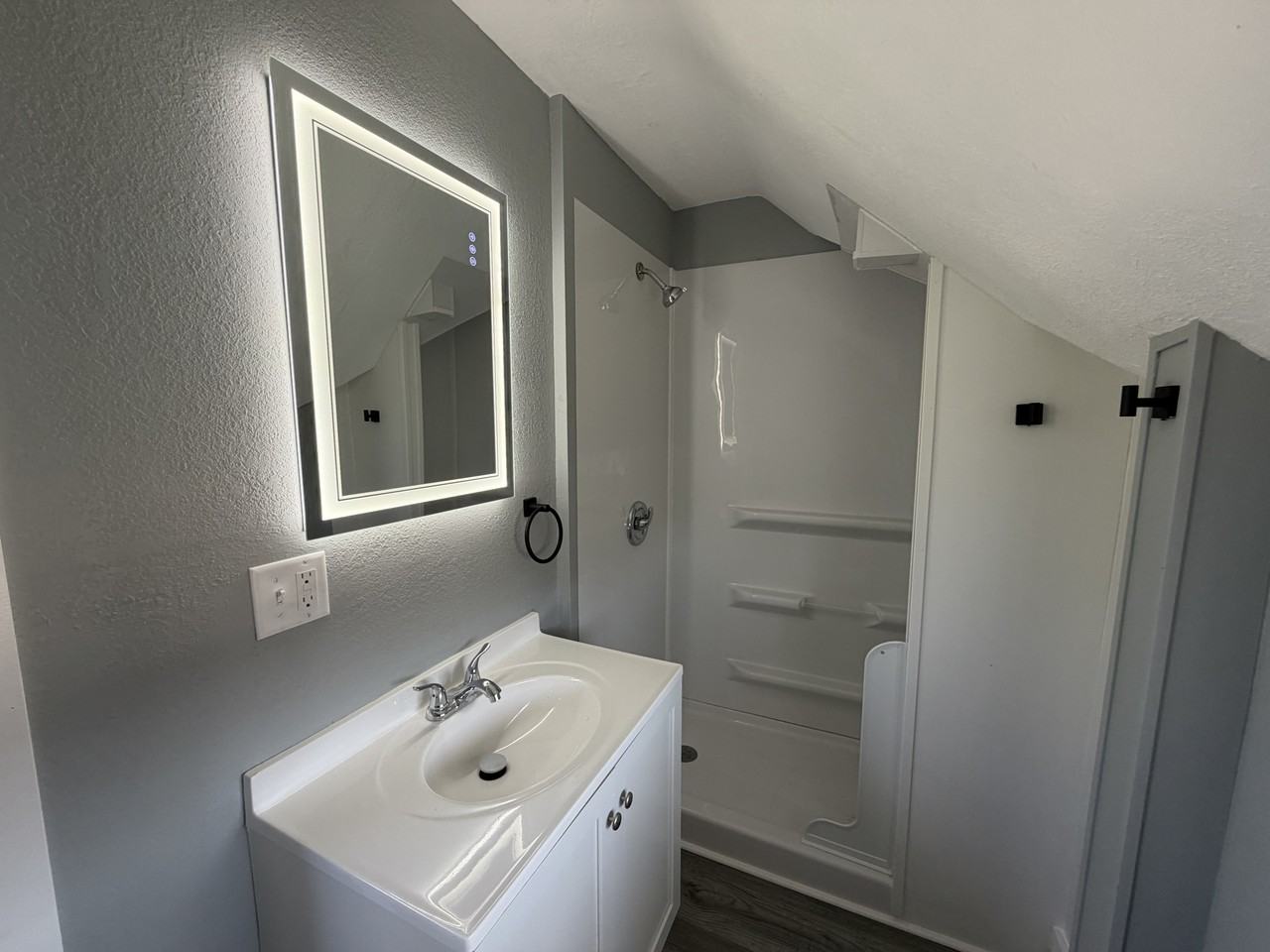 1309 1st Ave N #2 - Photo 4 of 7