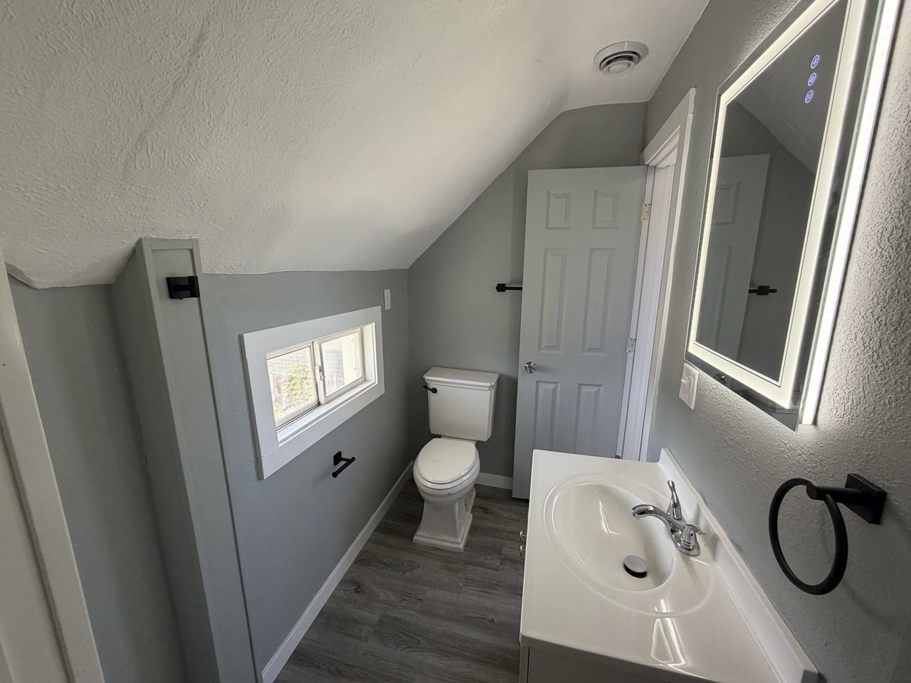 1309 1st Ave N #2 - Photo 6 of 7