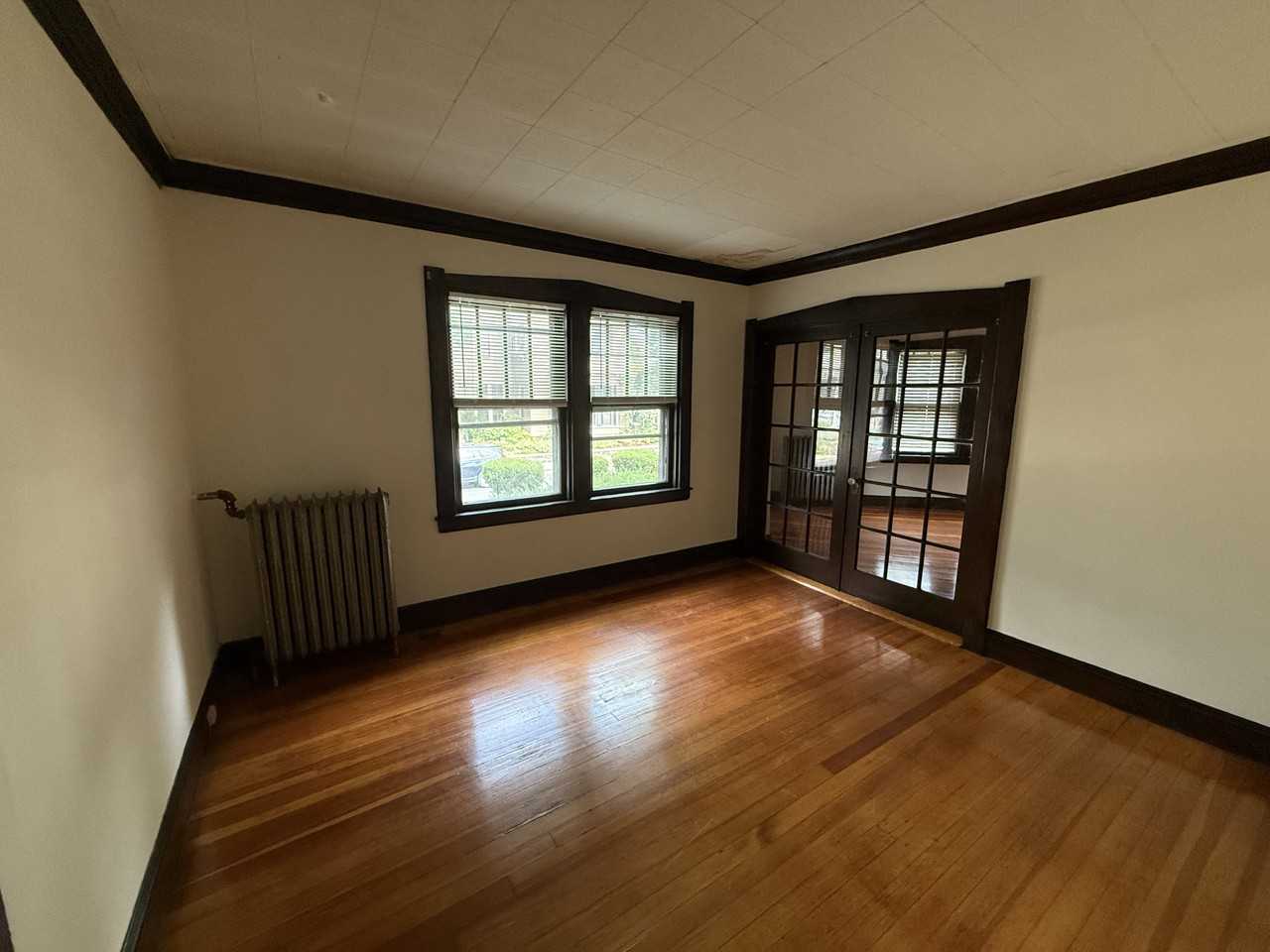 104 Mount Auburn St #1 - Photo 5 of 13