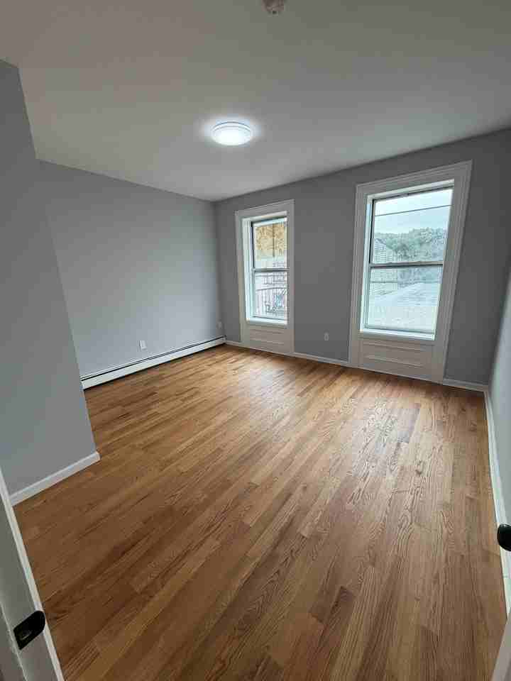 407 Main St #3 - Photo 2 of 10