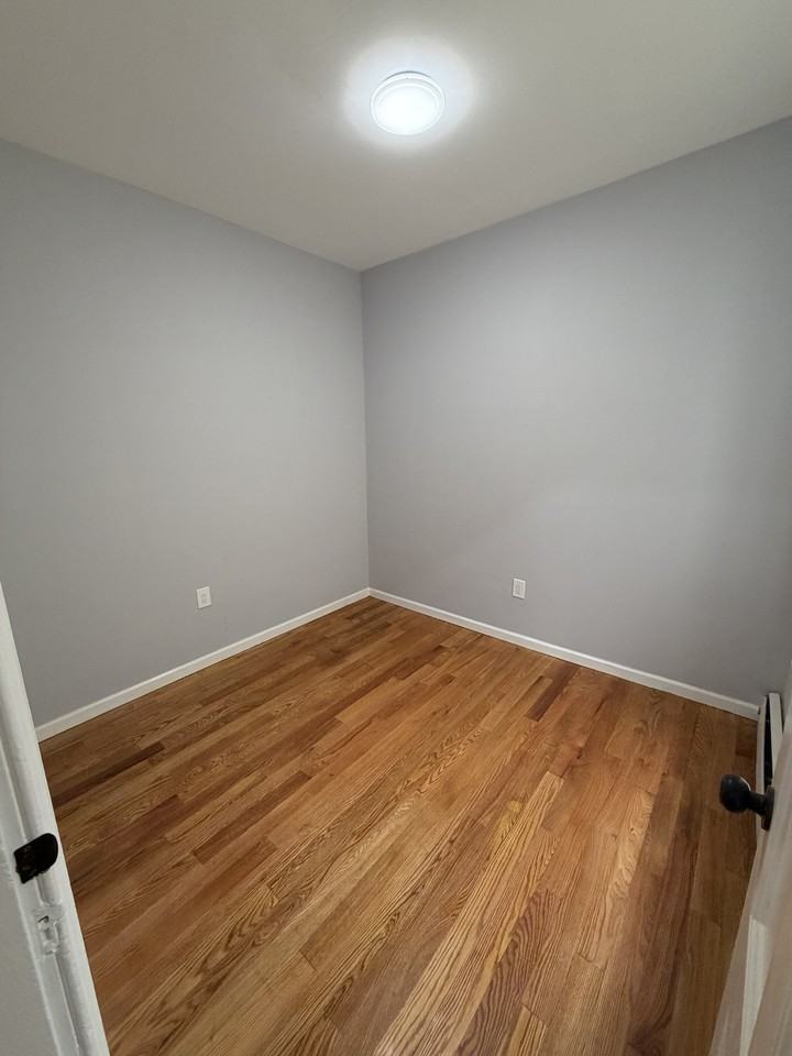 407 Main St #3 - Photo 3 of 10