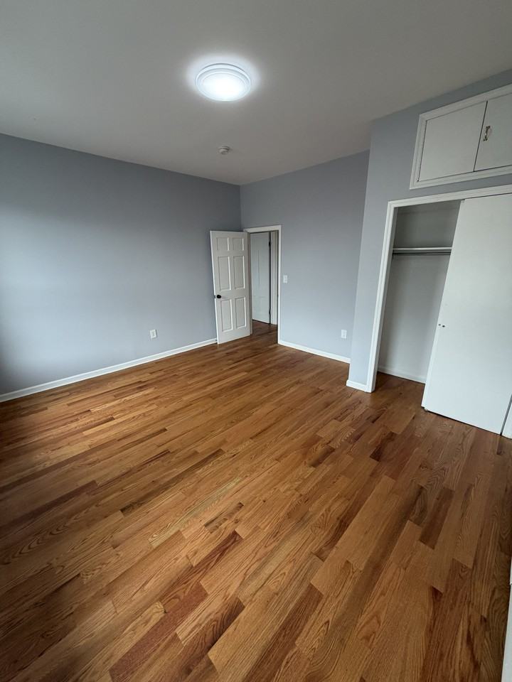 407 Main St #3 - Photo 6 of 10