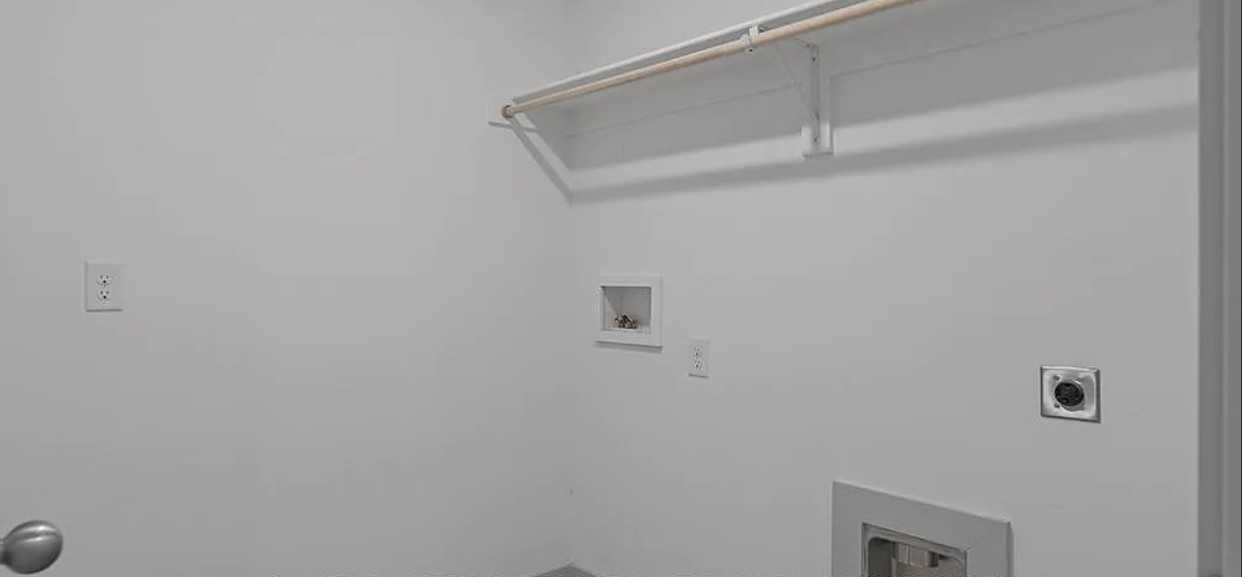 7454 9th St #NA - Photo 3 of 9
