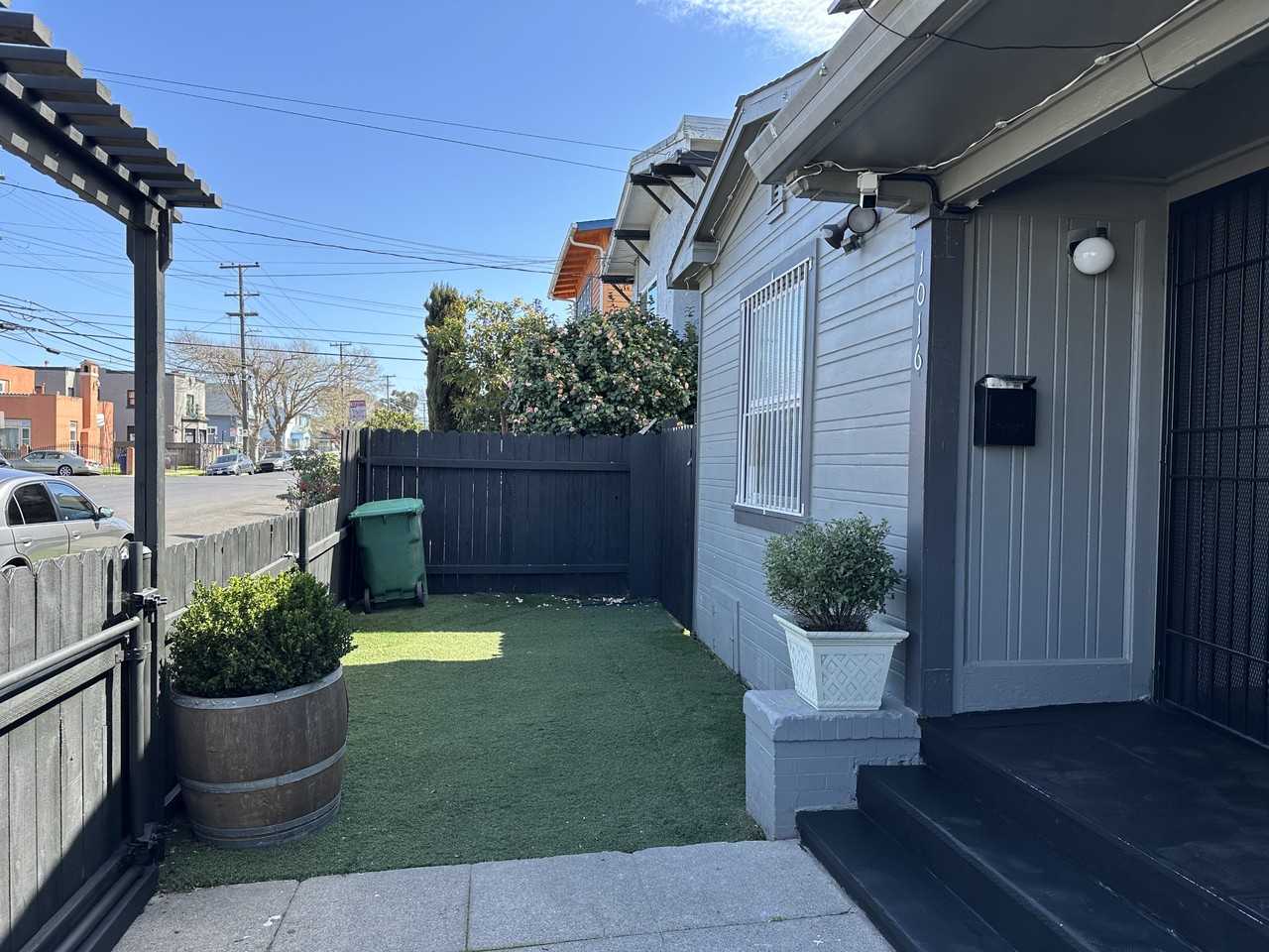 1016 Roosevelt Ave #NA - Photo 3 of 12