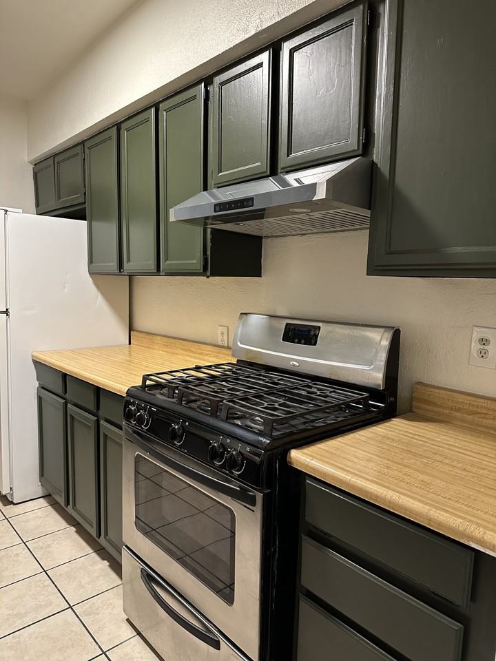 1016 Roosevelt Ave #NA - Photo 7 of 12