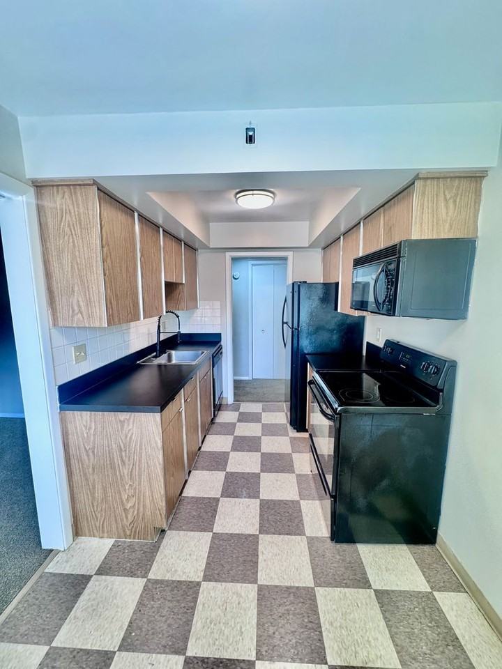 3311 Warrensville Center Rd #411 - Photo 6 of 14