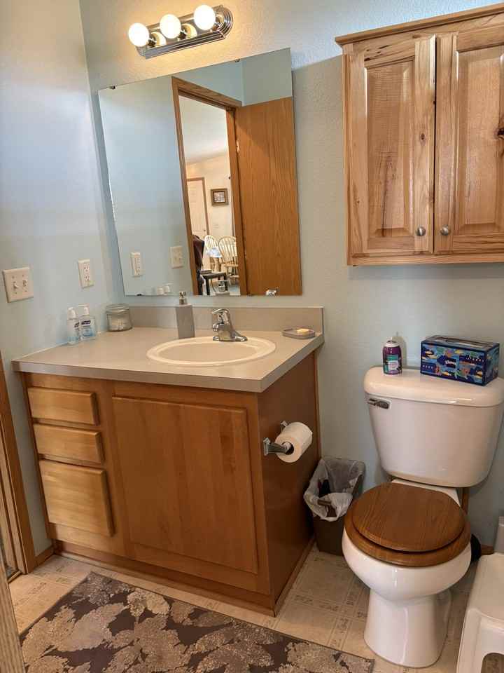 2424 Loyd Dr #NA - Photo 2 of 11