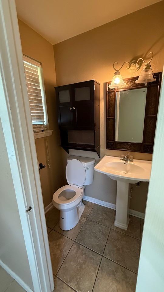 1227 S Stacy Ave #NA - Photo 2 of 12
