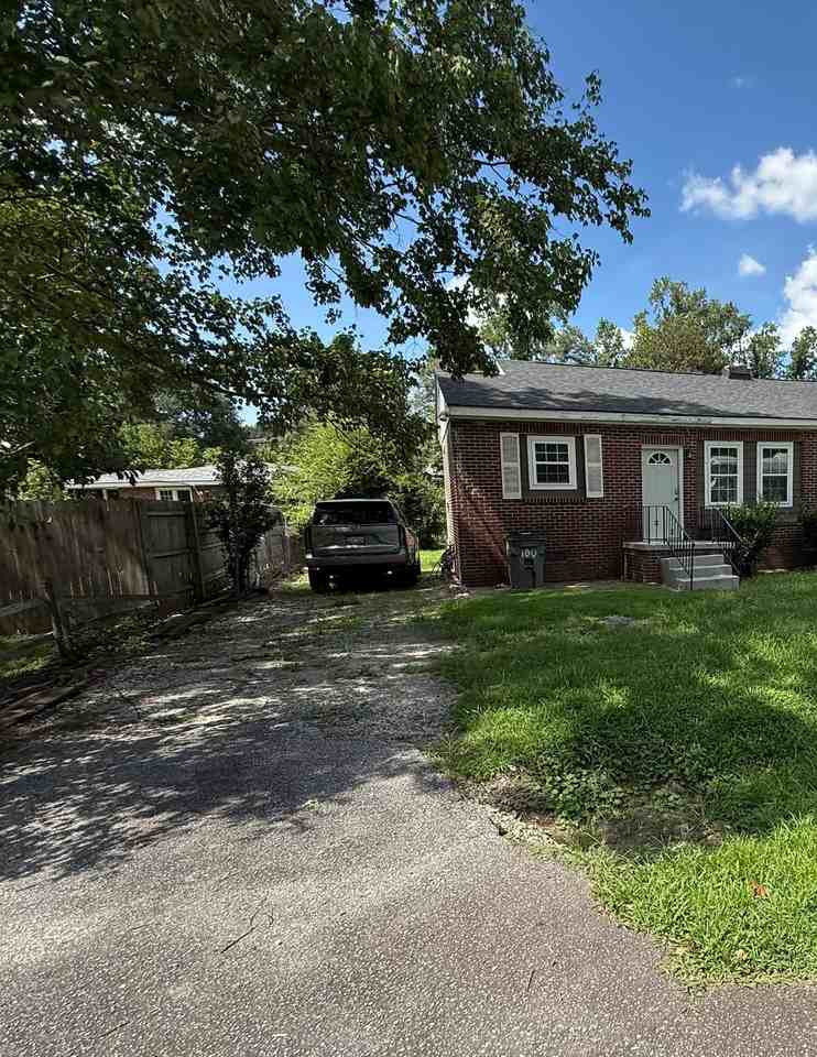 108 Dukeland Dr #108 - Photo 2 of 9