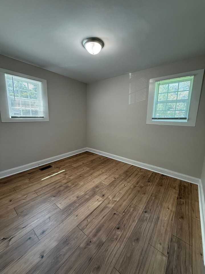 108 Dukeland Dr #108 - Photo 5 of 9