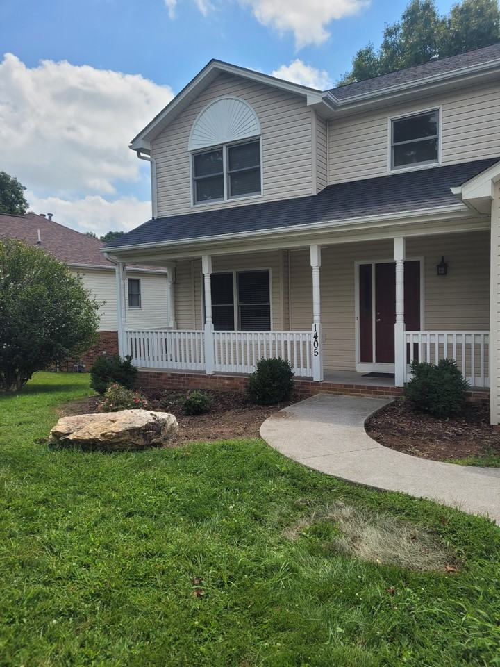 1405 Karr Ln #NA - Photo 2 of 48