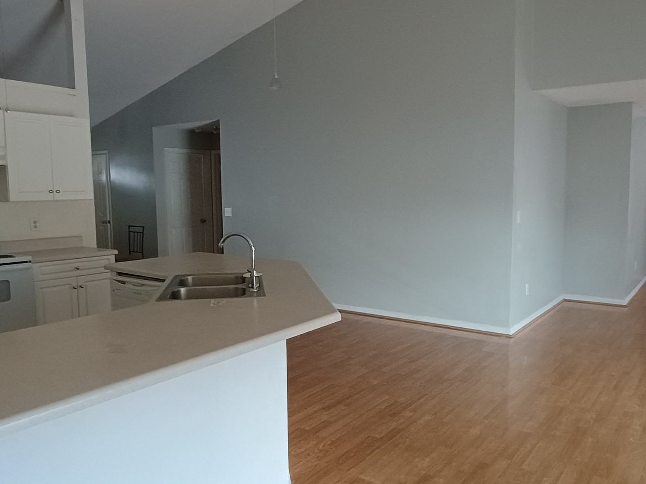 401 Ariel Ct #NA - Photo 4 of 14