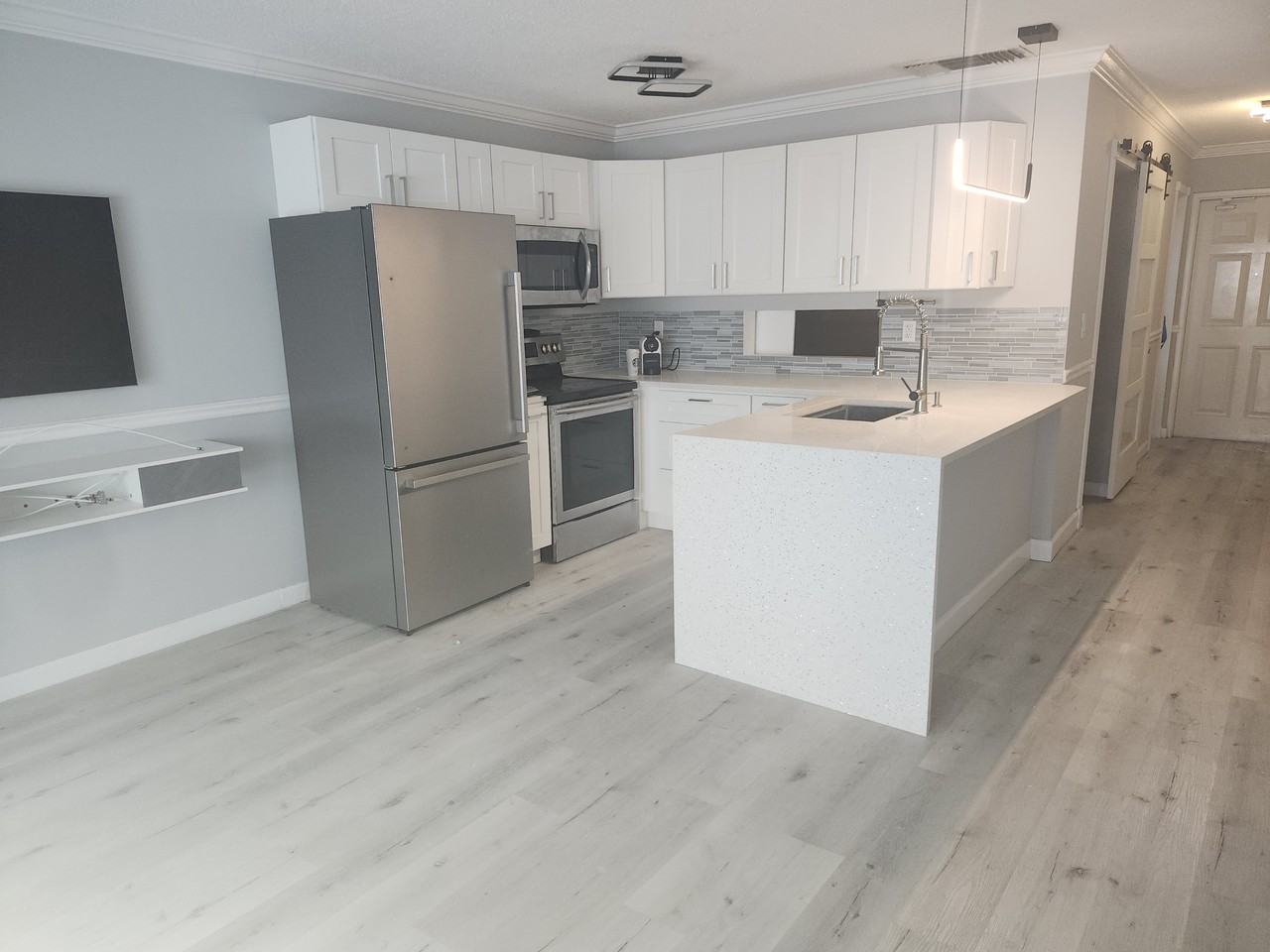 322 N Federal Hwy #223 - Photo 3 of 7